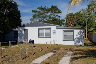 1164 W 31st St, Riviera Beach, FL 33404