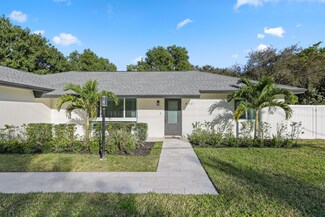 632 E Conference Dr, Boca Raton, FL 33486