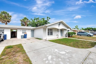 6528 12th St W, Bradenton, FL 34207