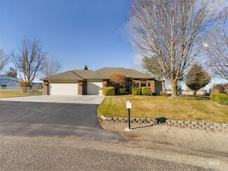 865 Clifford Dr, Emmett, ID 83617