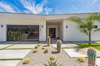 265 W Tramview Rd, Palm Springs, CA 92262