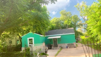 8145 Homewood Ln, Houston, TX 77028