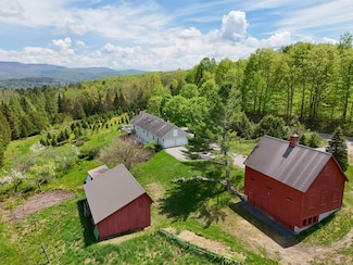 1202 Cotton Rd, Lyndonville, VT 05851