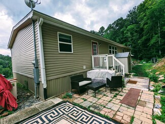 2570 Backbone Ridge, Haysi, VA 24256