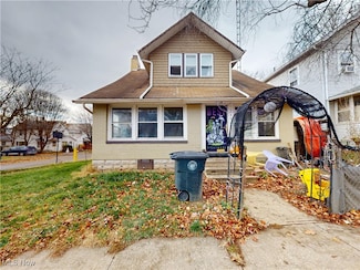 2304 14th St SW, Akron, OH 44314