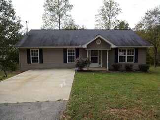 204 Forrest Rd, Fall Branch, TN 37656