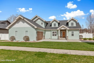 736 E Round up Cir, Hayden, ID 83835