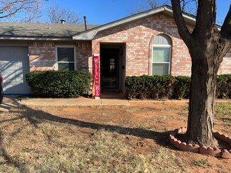 1110 S Cedar St, Brownfield, TX 79316