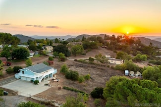 171 La Cresta Heights Rd, El Cajon, CA 92021