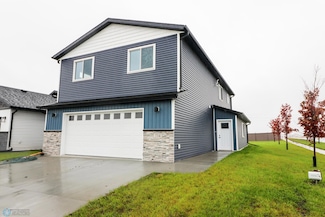 737 2nd Ave, Horace, ND 58047