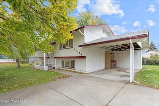 10934 N Maple St, Hayden, ID 83835