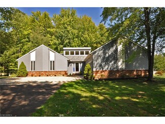38872 Robson Rd, Grafton, OH 44044