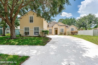 14000 Red Rock Lake Dr, Jacksonville, FL 32226