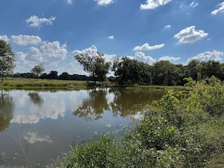 3817 N 154, Muldoon, TX 78949