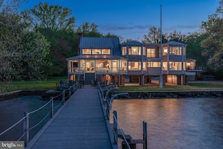 7831 Southdown Rd, Alexandria, VA 22308