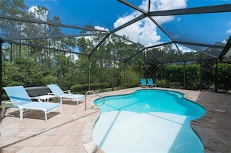 7655 Martino Cir, Naples, FL 34112