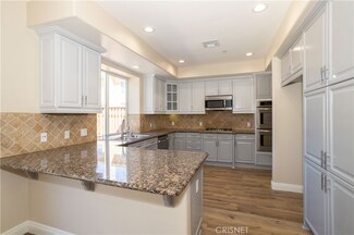 10725 Limerick Ave, Chatsworth, CA 91311