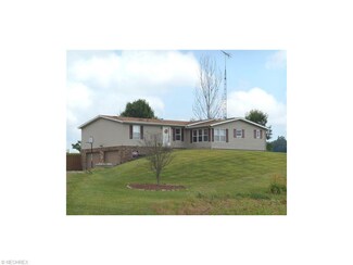 7860 Briggle Ave SW, East Sparta, OH 44626