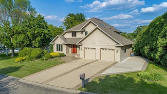 1525 22nd Ave NW, Faribault, MN 55021