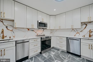 2020 Masters Dr, Baltimore, MD 21209
