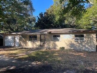 305 Beal Pkwy N, Fort Walton Beach, FL 32548