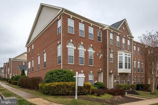 2730 Wakewater Way, Woodbridge, VA 22191