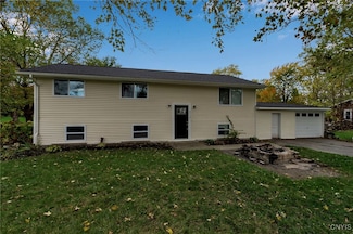 4710 Cottage Rd, Gasport, NY 14067