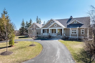 4071 Welcker Cliff Dr, Fish Creek, WI 54212