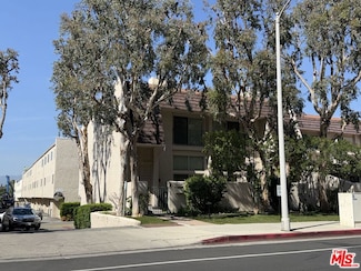 22239 1/4 Erwin St, Woodland Hills, CA 91367