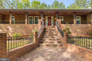 6247 Enon School Rd, Marshall, VA 20115