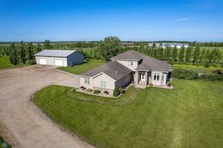 11011 72nd St S, Horace, ND 58047