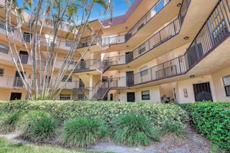 6855 W Broward Blvd Unit 406, Plantation, FL 33317