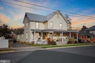 424 W King St, Strasburg, VA 22657