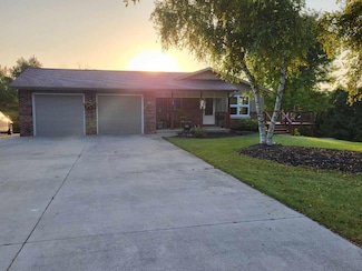 9396 Boltonville Rd, Kewaskum, WI 53040