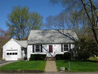 34 Janet Dr, West Warwick, RI 02893