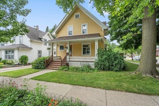 2146 Center Ave, Madison, WI 53704