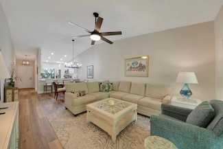 1601 Sabal Ridge Cir Unit F, Palm Beach Gardens, FL 33418