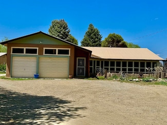 310 Rio Lucero Rd, El Prado, NM 87529