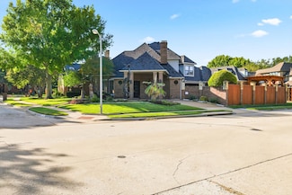 3401 Langley Cir, Plano, TX 75025