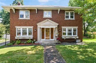 624 S Main St, Orrville, OH 44667
