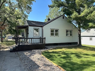 829 Eads Ave, Hebron, NE 68370