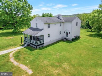 15 Krause Rd, Schwenksville, PA 19473