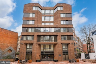 1077 30th St NW Unit 206, Washington, DC 20007