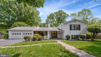 4605 Millburn Ct, Alexandria, VA 22309