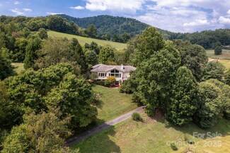 32 Scenic Valley Dr, Barnardsville, NC 28709