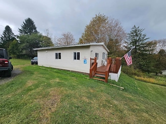 301 W High St, Terra Alta, WV 26764