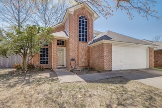 804 Ackers Dr, Arlington, TX 76001