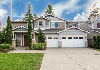 13979 SE 1st St, Bellevue, WA 98005
