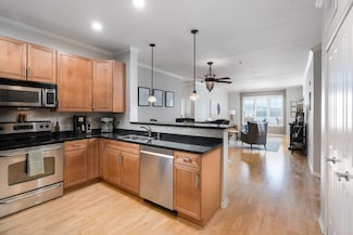 3930 S Lake Dr Unit 411, Saint Francis, WI 53235