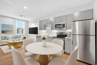 1624 Lonsdale Ave, Lincoln, RI 02865